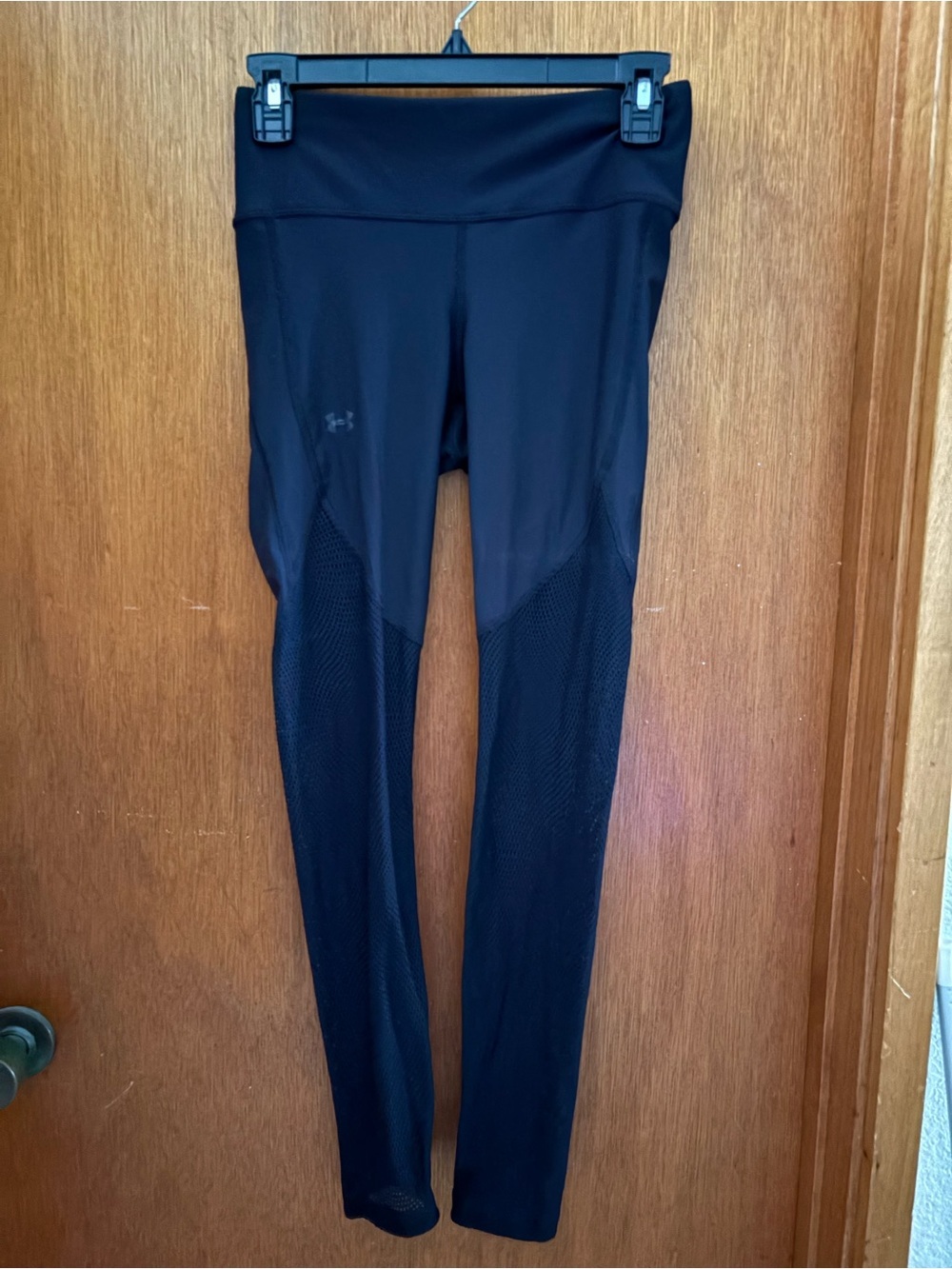 Under Armour sz S Heatgear Black Mesh Full Length Leggings